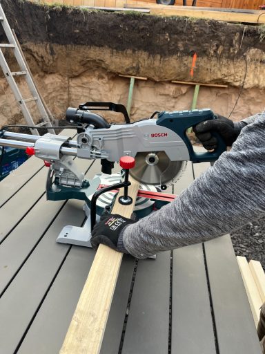 Bosch Kappsäge / Gehrungssäge in Teutschenthal und Umgebung günstig mieten! Faire Preise, super Service.